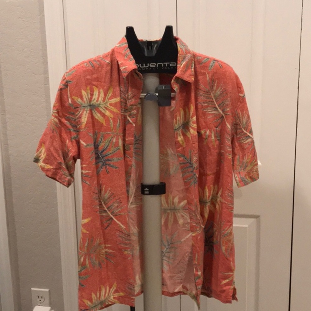 Hawaiian short sleeve shirt